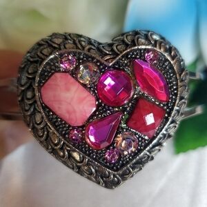 Elegant Heart-Shaped Pink Gemstone Bracelet